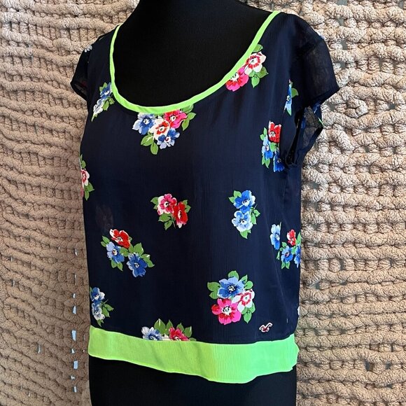 Hollister Navy Blue Sheer Floral Top Size Medium - Picture 10 of 11